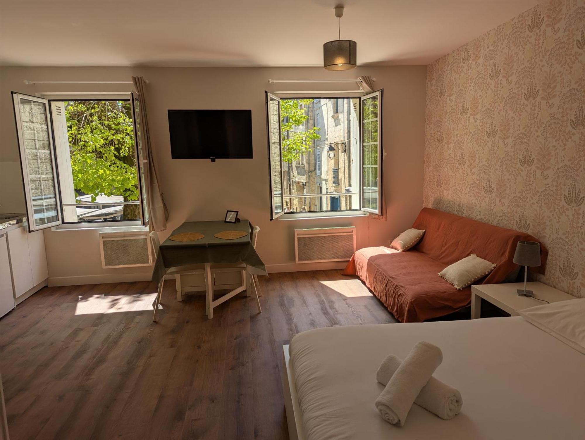 Studios Du Marche Au Bois Périgueux Zewnętrze zdjęcie